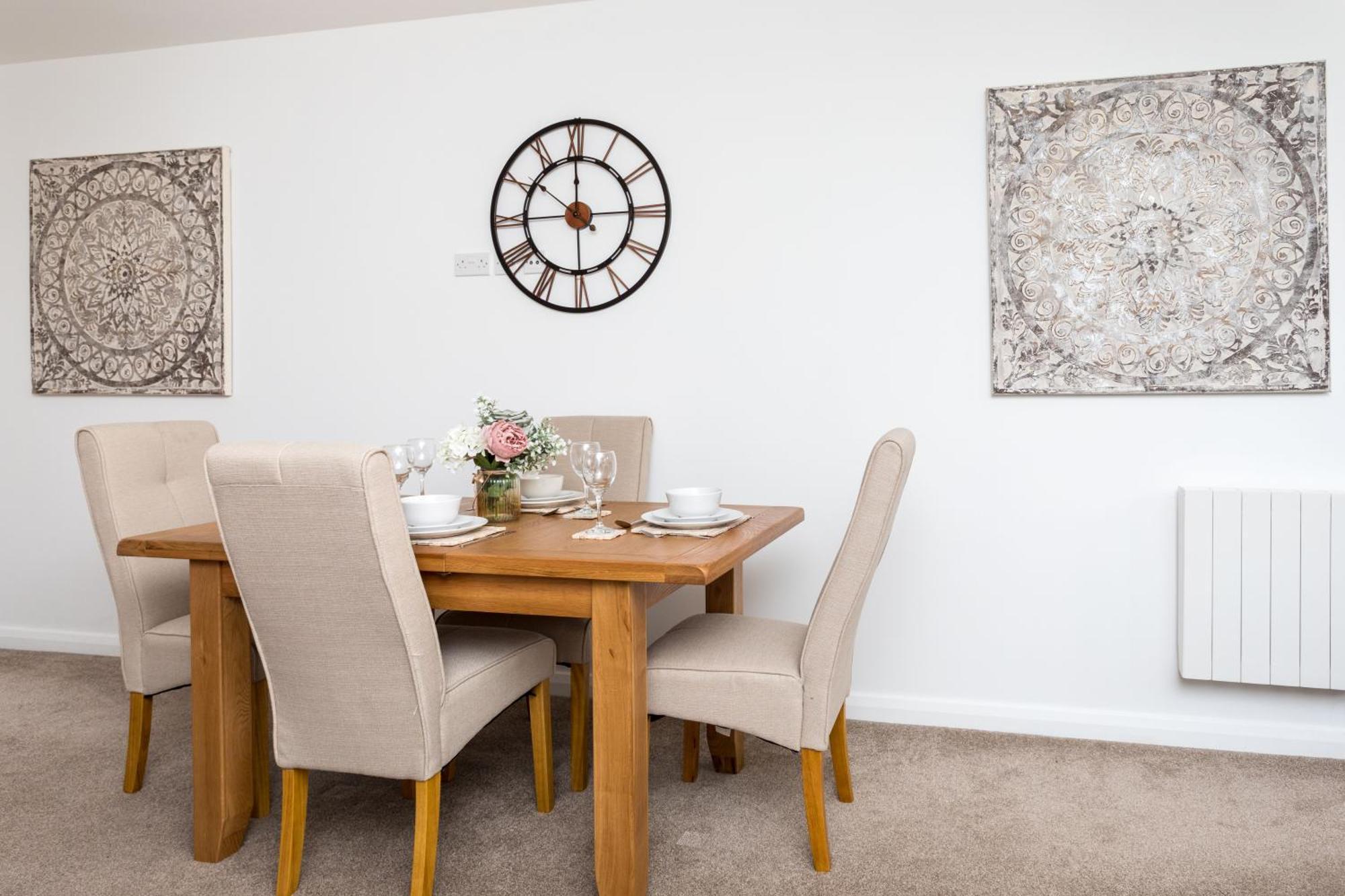 Flat 7- Spacious Studio Flat In The Heart Of Crawley מראה חיצוני תמונה